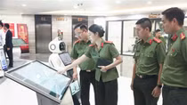 Thượng úy Cù Thị Châm Anh với sáng kiến đưa AI vào giải pháp quản lý hành chính