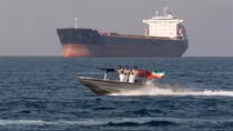 Châu Á chịu tác động nặng nề khi Iran đóng cửa eo biển Hormuz