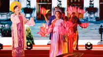 Để thiết chế văn hóa "sống", cần con người văn hóa
