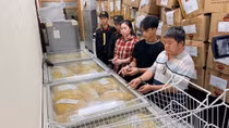 Bắt giam chủ cơ sở Châu Phát cùng nhân viên sản xuất 800 tấn mì trộn hóa chất