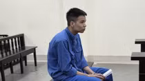 Xâm nhập tài khoản của người khác để chiếm đoạt tiền tỷ