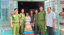 Công an phường đồng hành với người hoàn lương để ổn định cuộc sống