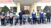 Ẩn họa tình trạng xe máy điện bị “độ chế” rồi giao cho học sinh sử dụng