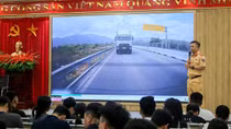 Đi sát hạch lái xe, thí sinh được xem video cảnh báo tai nạn