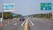 Đầu tư thiếu đồng bộ khiến đường Vành đai 3 vướng loạt hệ lụy