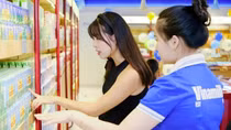 Người tiêu dùng ngày càng khắt khe, buộc ngành sữa Việt phải nâng chuẩn