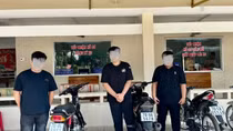 Xử lý nhóm "quái xế" quay clip bốc đầu khoe "thành tích"