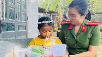 Nữ Phó trưởng Công an xã luôn gần dân, vì nhân dân phục vụ