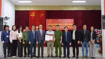 Trao Bằng khen tặng công dân Hà Ngọc Sơn dũng cảm cứu 6 nạn nhân tại hồ Thác Bà