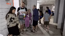 Những tiếng nói giữa làn lửa đạn
