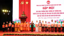 Phát huy vai trò già làng, trưởng thôn, người có uy tín, chức sắc tôn giáo