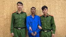 Bắt tạm giam kẻ làm thuê xâm hại bé gái 7 tuổi