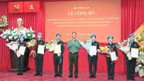 Sáu sĩ quan Công an nhân dân thực hiện nhiệm vụ gìn giữ hòa bình tại Phái bộ UNMISS