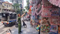 Hà Nội: Khi cửa hàng, quán ăn thực hiện nghiêm về trật tự đô thị