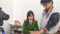 Làm việc xuyên Tết phục vụ người dân làm căn cước, định danh điện tử