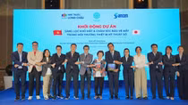 Long Châu đồng hành thương hiệu nhãn khoa Nhật Bản Santen khởi động chương trình tầm soát khô mắt sớm cho cộng đồng