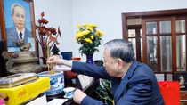 Tổng Bí thư dâng hương tưởng niệm nhân 120 năm Ngày sinh Thủ tướng Phạm Văn Đồng