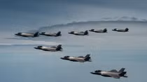 Tiêm kích F-35 Mỹ hạ cánh khẩn cấp, nghi bị Iran tấn công