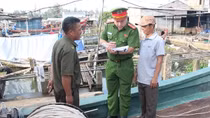Hỗ trợ ngư dân giải bản tàu cá “3 không” để chống khai thác thủy sản bất hợp pháp