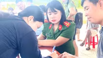 Nữ Đại úy “Ba nhất” của bản làng vùng cao Quảng Trị