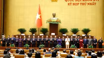 Chính phủ có 6 Phó Thủ tướng, 17 Bộ trưởng, trưởng ngành