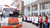 Bữa cơm tất niên ấm áp và những chuyến xe "0 đồng"