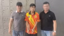 Trộm vàng của “vợ đồng giới” rồi bỏ trốn nhưng không thoát