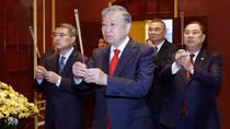 Tổng Bí thư dâng hương tại Hoàng thành Thăng Long và Di tích nhà 67