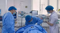 Cứu sống bệnh nhân “thập tử nhất sinh” bằng kỹ thuật hiện đại nhất