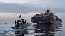 Iran áp luật mới với eo biển Hormuz