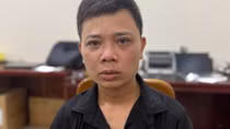 Mâu thuẫn gia đình, vợ bỏ về quê, chồng dùng súng bắn ba người thương vong