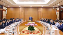 'Khắc phục tình trạng thừa người quen việc cũ nhưng thiếu người làm việc mới'