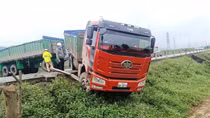 Nỗi ám ảnh mang tên xe "hai khúc"