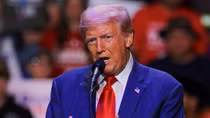 Ông Trump quyết tâm mua đảo Greenland và giành kiểm soát kênh đào Panama