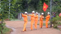 Điện về với Trường Sơn