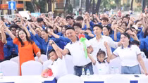 Hai gia đình chiến sĩ Công an được tuyên dương “Gia đình trẻ tiêu biểu toàn quốc 2025"
