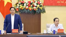 “Vừa thực hiện sắp xếp lại giang sơn, vừa đề ra các giải pháp để thúc đẩy tăng trưởng”