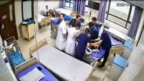 Xử lý nghiêm trường hợp hành hung nhân viên y tế khi đang ép tim cứu bệnh nhân