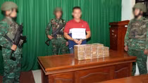 "Ôm" 38 bánh heroin từ Lào về Việt Nam