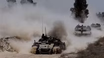 Israel tăng cường rải bom khắp Gaza bất chấp áp lực quốc tế