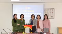 Tiếp nhận con dấu của các cơ quan khi tinh gọn bộ máy