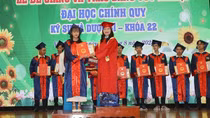 Trường Đại học Cửu Long trao bằng tốt nghiệp cho 227 tân kỹ sư, dược sĩ