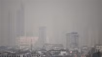 Bangkok thử nghiệm phun đá khô vào khí quyển để giảm ô nhiễm