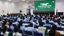 Hội thảo nâng cao nhận thức chăm sóc sức khỏe chủ động cho 200 công nhân nữ