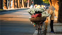 Ba miền trời nắng, Hà Nội sáng sớm có sương mù