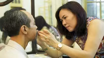 Nữ họa sĩ đam mê nghệ thuật hóa trang