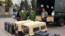 Cảnh sát cơ động mang theo chó nghiệp vụ tham gia Đội cứu nạn, cứu hộ của Bộ Công an tại Myanmar