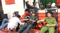 Hơn 300 CBCS Công an Khánh Hòa tham gia chiến dịch “Mỗi giọt máu hồng – Một tấm lòng”