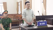 Cựu nhân viên ngân hàng lừa tiền đáo hạn lãnh 12 năm tù