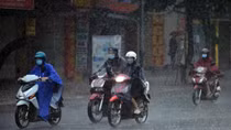 Cả nước nhiều nơi mưa to